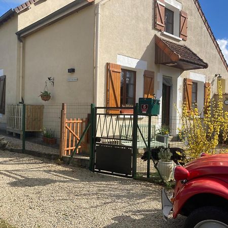 Chambres D' Hotes A Benaize Coulonges  Exterior photo